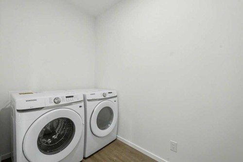 3034 Southwinds Place Sw, Airdrie, AB - Indoor Photo Showing Laundry Room