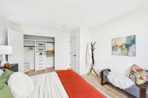16 Edcath Mews Nw, Calgary, AB - Indoor Photo Showing Bedroom