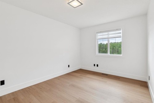 40 Val Gardena Court Sw, Calgary, AB - Indoor Photo Showing Other Room