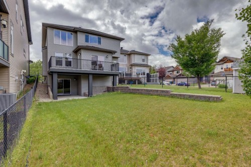40 Val Gardena Court Sw, Calgary, AB - Outdoor