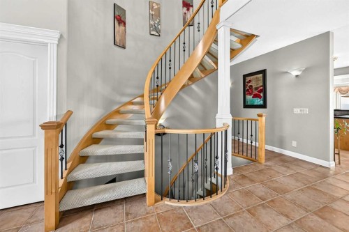 311 Rocky Ridge Drive Nw, Calgary, AB - Indoor Photo Showing Other Room