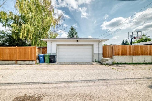 4 Marbrooke Circle Ne, Calgary, AB - Outdoor