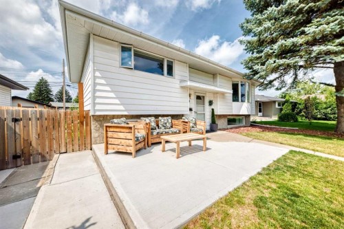 4 Marbrooke Circle Ne, Calgary, AB - Outdoor