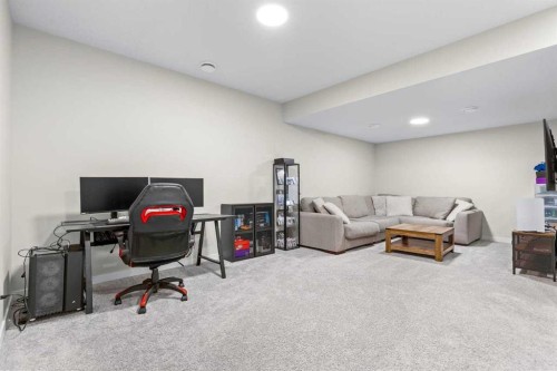 45 Savoy Landing Se, Calgary, AB - Indoor