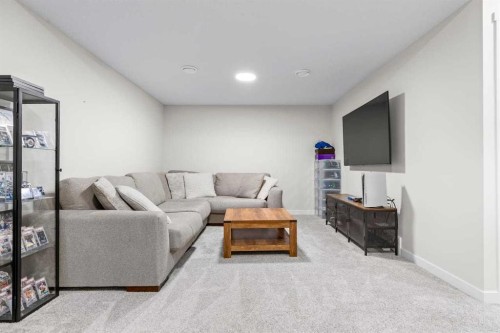45 Savoy Landing Se, Calgary, AB - Indoor