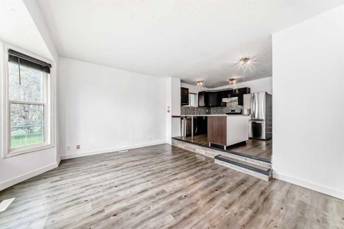323 Falwood Way Ne, Calgary, AB - Indoor