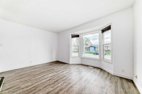 323 Falwood Way Ne, Calgary, AB - Indoor Photo Showing Other Room