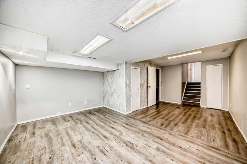 323 Falwood Way Ne, Calgary, AB - Indoor