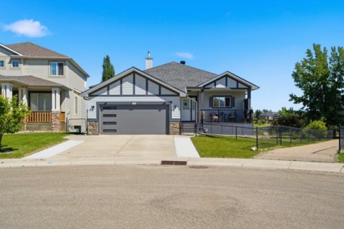 124 West Creek Glen  Chestermere, AB T1X 1P8