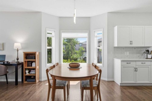 124 West Creek Glen, Chestermere, AB - Indoor Photo Showing Dining Room