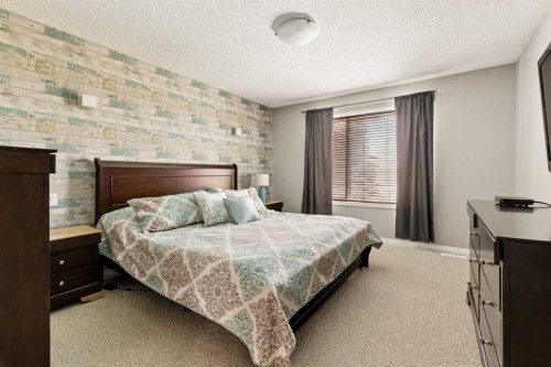 391 Auburn Bay Heights Se, Calgary, AB - Indoor Photo Showing Bedroom