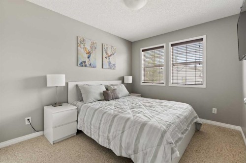 391 Auburn Bay Heights Se, Calgary, AB - Indoor Photo Showing Bedroom