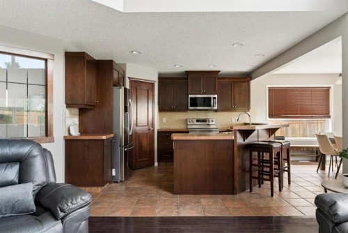 391 Auburn Bay Heights Se, Calgary, AB - Indoor Photo Showing Kitchen With Stainless Steel Kitchen