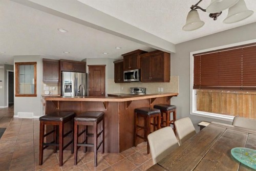 391 Auburn Bay Heights Se, Calgary, AB - Indoor Photo Showing Kitchen