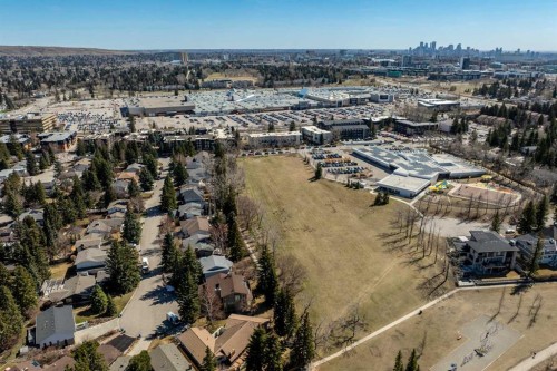 212-3730 50 Street Nw, Calgary, AB - Outdoor With View