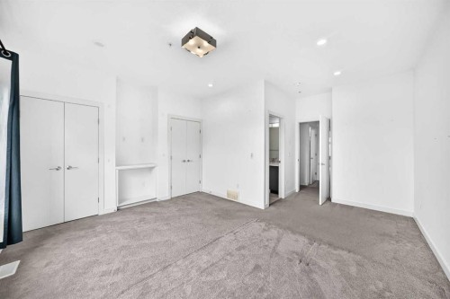 108-1632 20 Avenue Nw, Calgary, AB - Indoor Photo Showing Other Room