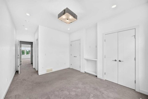 108-1632 20 Avenue Nw, Calgary, AB - Indoor Photo Showing Other Room
