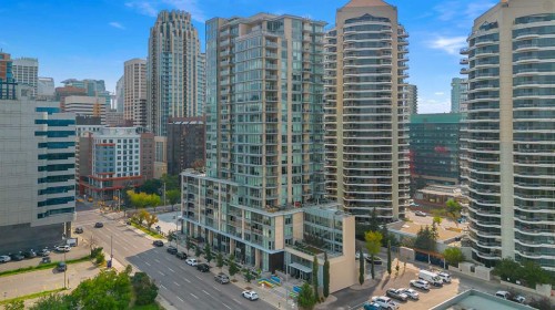 413-1025 5 Avenue Sw, Calgary, AB - Outdoor With Facade
