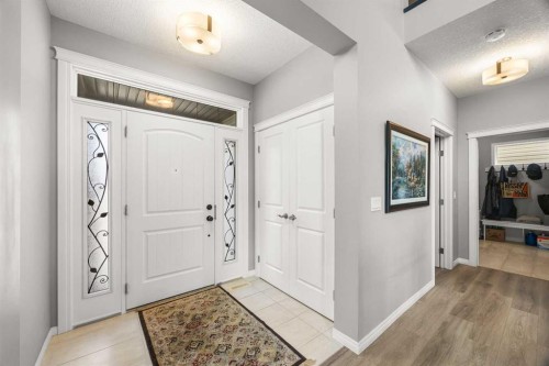 208 Panton Road Nw, Calgary, AB - Indoor Photo Showing Other Room
