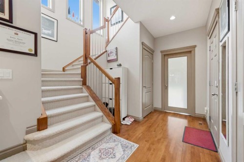 2245 25 Street Sw, Calgary, AB - Indoor Photo Showing Other Room