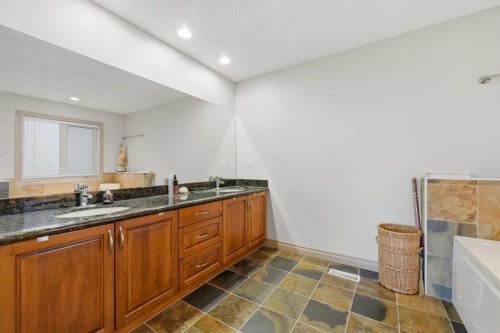 2245 25 Street Sw, Calgary, AB - Indoor