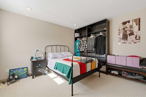 2245 25 Street Sw, Calgary, AB - Indoor Photo Showing Bedroom
