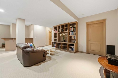 2245 25 Street Sw, Calgary, AB - Indoor