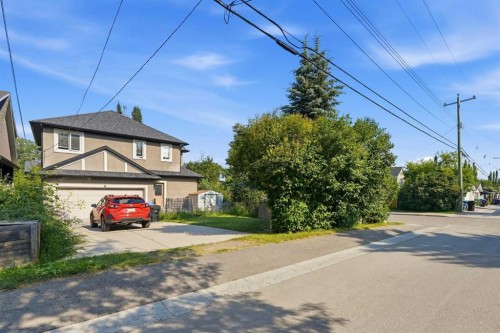 2245 25 Street Sw, Calgary, AB - Outdoor