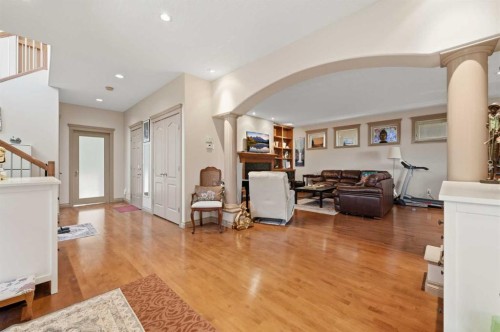 2245 25 Street Sw, Calgary, AB - Indoor