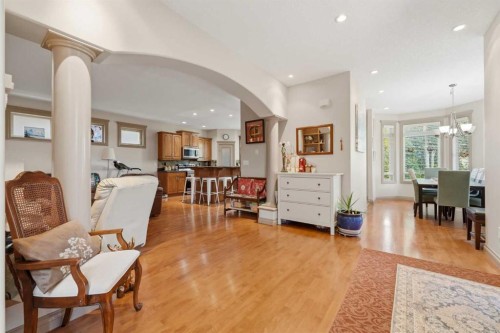 2245 25 Street Sw, Calgary, AB - Indoor Photo Showing Dining Room