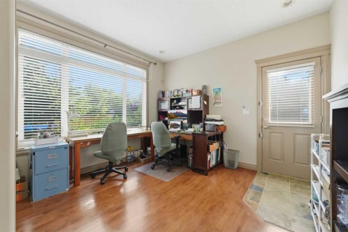 2245 25 Street Sw, Calgary, AB - Indoor Photo Showing Office