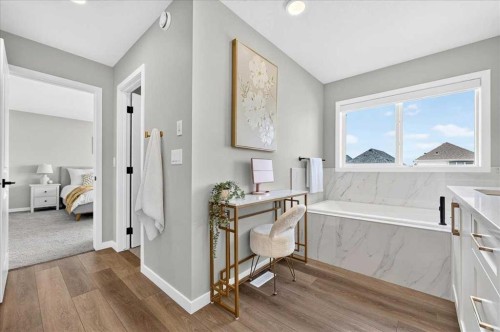 421 Magnolia Way Se, Calgary, AB - Indoor