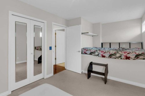 270 Arbour Ridge Park Nw, Calgary, AB - Indoor Photo Showing Bedroom