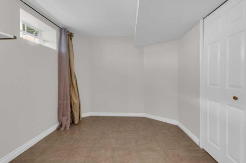 270 Arbour Ridge Park Nw, Calgary, AB - Indoor Photo Showing Other Room