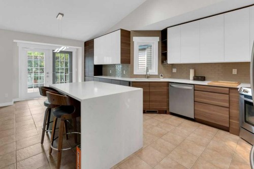 270 Arbour Ridge Park Nw, Calgary, AB - Indoor Photo Showing Kitchen