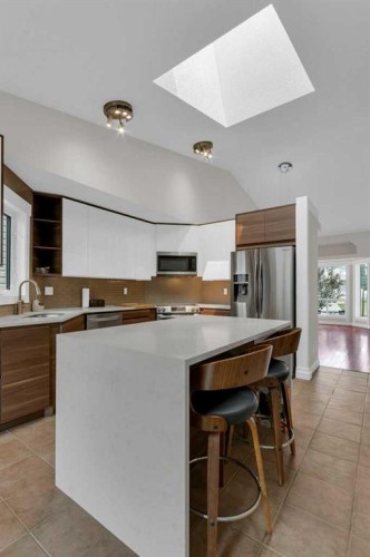 270 Arbour Ridge Park Nw, Calgary, AB - Indoor Photo Showing Kitchen