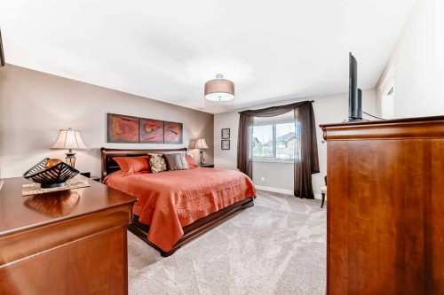 1449 Ravenscroft Avenue Se, Airdrie, AB - Indoor Photo Showing Bedroom