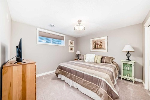 1449 Ravenscroft Avenue Se, Airdrie, AB - Indoor Photo Showing Bedroom
