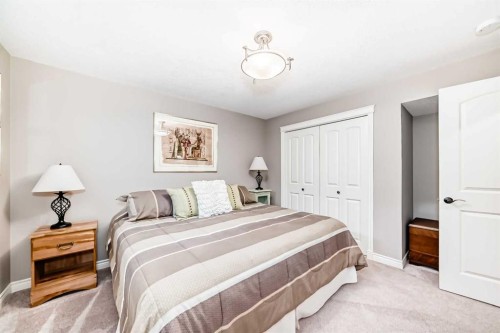 1449 Ravenscroft Avenue Se, Airdrie, AB - Indoor Photo Showing Bedroom