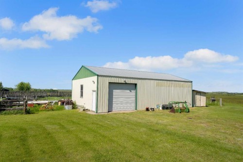 265028 Range Road 44, Rural Rocky View County, AB - Outdoor
