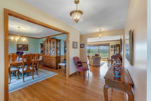 265028 Range Road 44, Rural Rocky View County, AB - Indoor