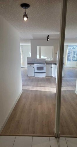 309-738 3 Avenue Sw, Calgary, AB - Indoor