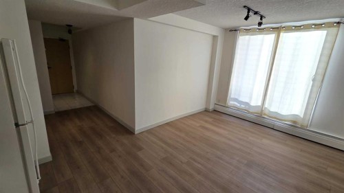 309-738 3 Avenue Sw, Calgary, AB - Indoor Photo Showing Other Room