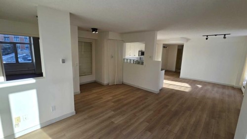 309-738 3 Avenue Sw, Calgary, AB - Indoor Photo Showing Other Room