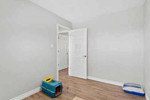 321 Haddon Road, Calgary, AB - Indoor