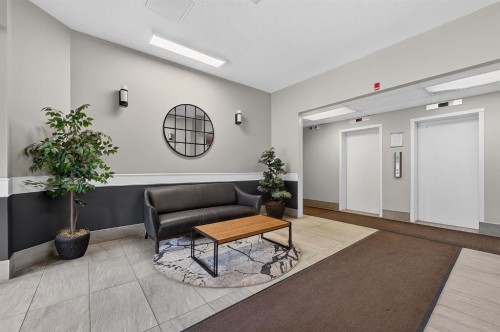 606-505 19 Avenue Sw, Calgary, AB - Indoor