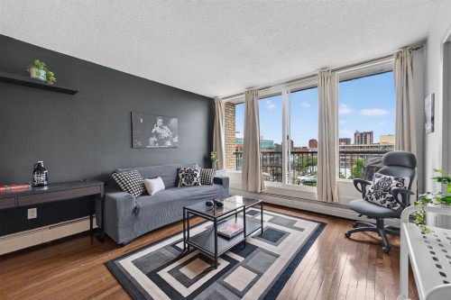 606-505 19 Avenue Sw, Calgary, AB - Indoor Photo Showing Living Room