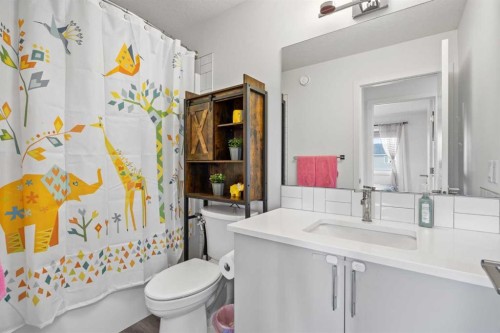 20604 Main Street Se, Calgary, AB - Indoor Photo Showing Bathroom