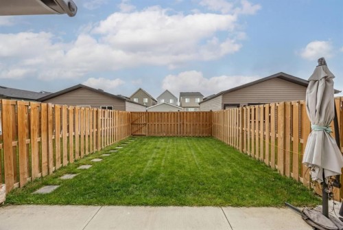20604 Main Street Se, Calgary, AB - Outdoor