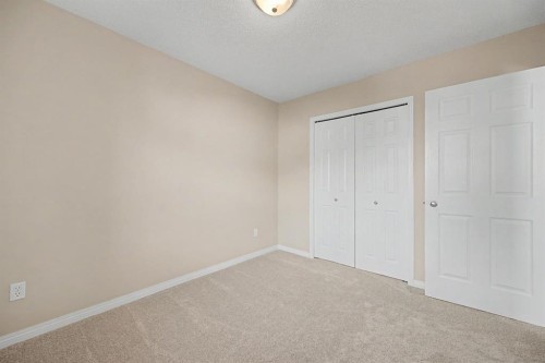 65 Royal Birch Villas Nw, Calgary, AB - Indoor Photo Showing Other Room